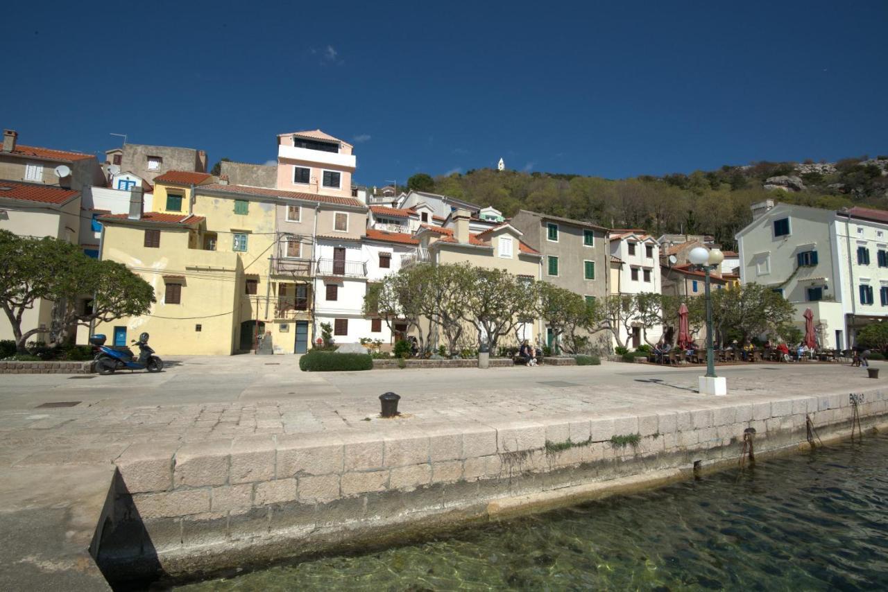 Apartment Sanjin More Antique Baska  Bagian luar foto